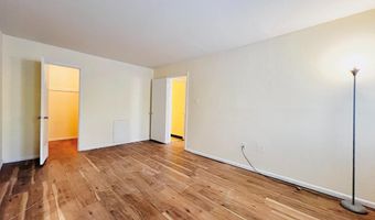 5217 NEWTON St 101, Bladensburg, MD 20710