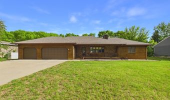 1212 E Fleetwood Cir, Brandon, SD 57005