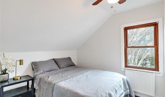 27 S Baptist St, Newport, RI 02840