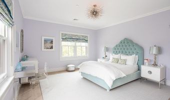 78 Rhode Island Ave 6, Newport, RI 02840