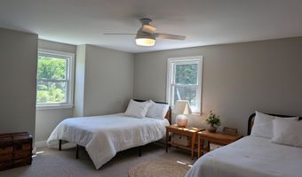 154 West St, Barton, VT 05822