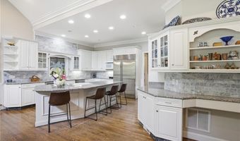 3 Cedar Rock Mdw, East Greenwich, RI 02818