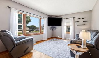 3045 Hales Mill Rd, Asbury, IA 52002