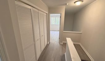 2000 RED MAPLE Grv, Ambler, PA 19002