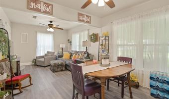 211 S Wickham St, Alvord, TX 76225