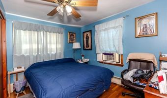 218 S Hull St, East Providence, RI 02914