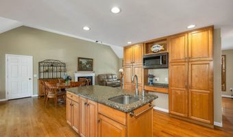 54 Liberty Ln, Barrington, NH 03825