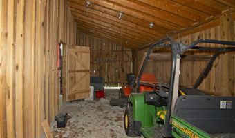 90 Taylor Ln, Alderson, WV 24910