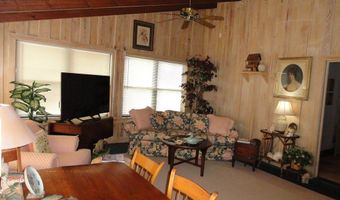 130 Bay Ave, Apalachicola, FL 32320