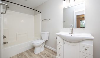 3033 SW Brookeline Dr, Ankeny, IA 50023