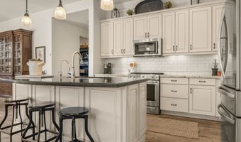 92 ALMARTE Dr, Carefree, AZ 85377