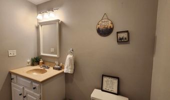 87 Lakeside Dr, Albany, KY 42602