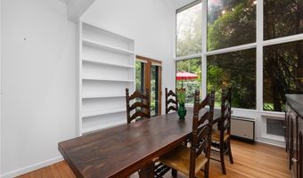 421 Bellevue Ave 2A, Newport, RI 02840