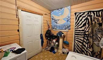 738 W 1st St, Alice, TX 78332