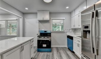 3045 Lindon Ln, Decatur, GA 30033