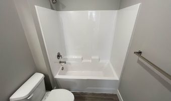 5590 Trueman St #D, Chubbuck, ID 83202