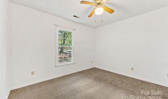 4601 Bournewood Ln, Charlotte, NC 28226