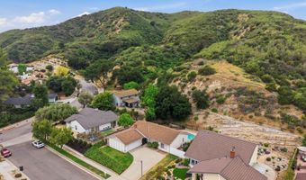 4011 Defender, Agoura Hills, CA 91301