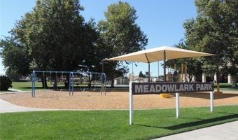 12490 Palomino Ln, Apple Valley, CA 92308