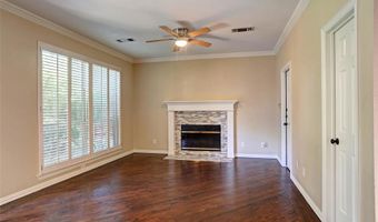 3777 Meadowcreek Cir, Addison, TX 75001