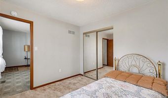 887 Woodridge Dr, Arnold, MO 63010