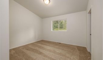 81 Parkland Dr, Blanchard, ID 83804