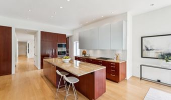 7405 HELMSDALE Rd, Bethesda, MD 20817