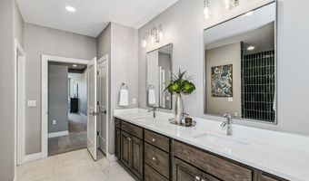 200 W Boxthorn Dr, Andover, KS 67002