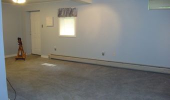 49 Hampshire Cir, Brattleboro, VT 05301