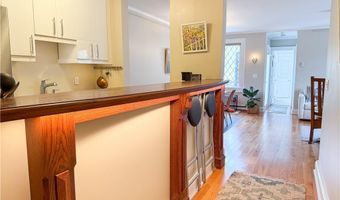 35 Chastellux Ave I, Newport, RI 02840