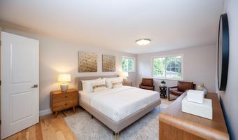 5120 Hensley Dr, Ann Arbor, MI 48103