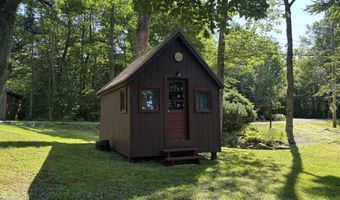 4 N Shore Rd, Abbot, ME 04406