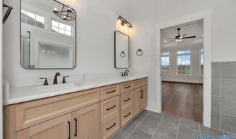 20859 Lakewood Dr, Athens, AL 35611
