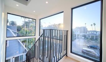 616 N Mariposa Ave, Los Angeles, CA 90004