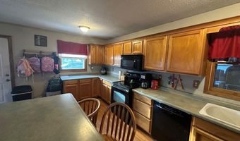 418 S 11Th St, Albia, IA 52531