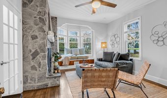 18 Middletown Ave, Atlantic Highlands, NJ 07716