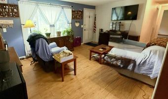 348 Nichols Rd, Barre, MA 01005