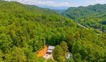 310 Wolf Creek Heights Rd, Almond, NC 28702