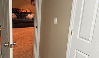 917 9th St, Aurora, NE 68818