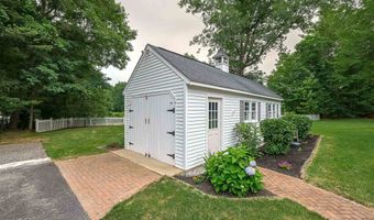 9 Taconic Dr, Amherst, NH 03031