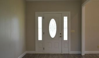 1002 Robins Ln, Blue Springs, MS 38826