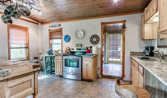 208 W Shore Dr, Arcadia, OK 73007