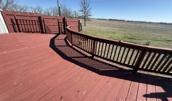 1011 12000 Rd, Altamont, KS 67330