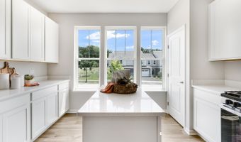 1260 Glenmont St, Algonquin, IL 60102