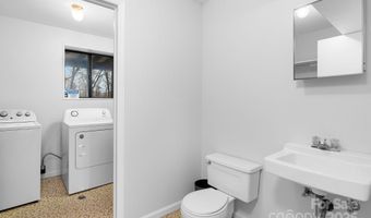 238 Ledbetter Rd, Arden, NC 28704