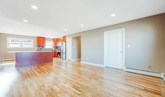 280 S Bayview Ave, Amityville, NY 11701