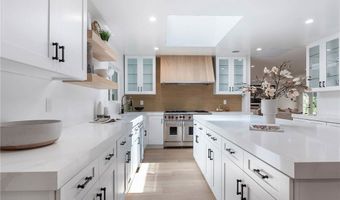 16430 Dorado Dr, Encino, CA 91436