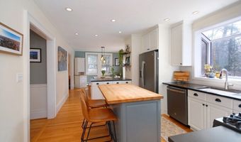 4 Sylvia St, Acton, MA 01720
