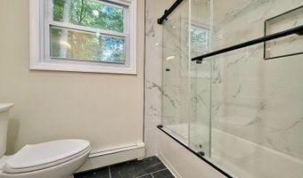 1 Appleseed Rd, Alloway, NJ 07461