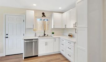 9188 Valencia St, Spring Valley, CA 91977